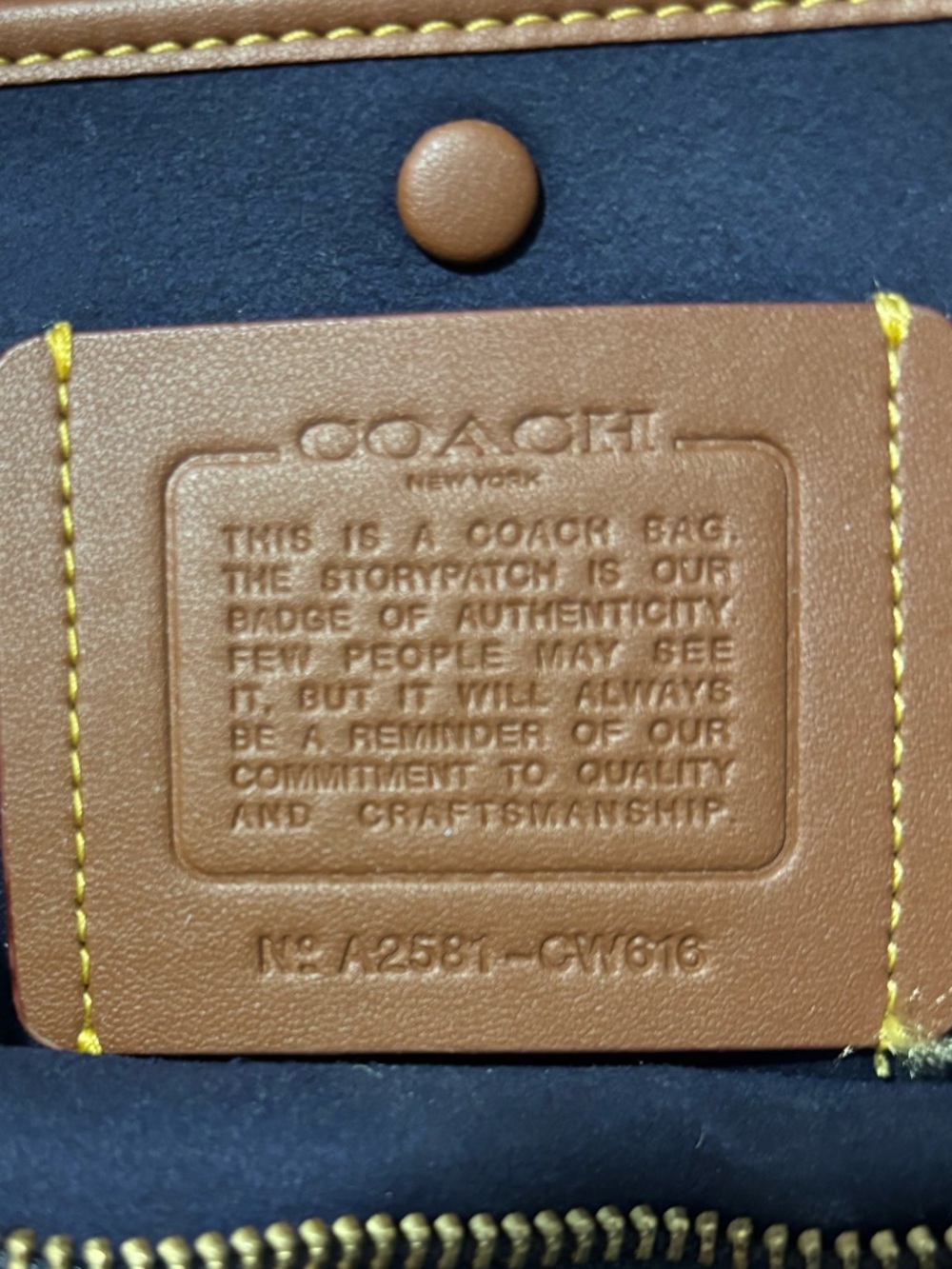 Coach Empire Carryall 40 - Picture 14 of 14